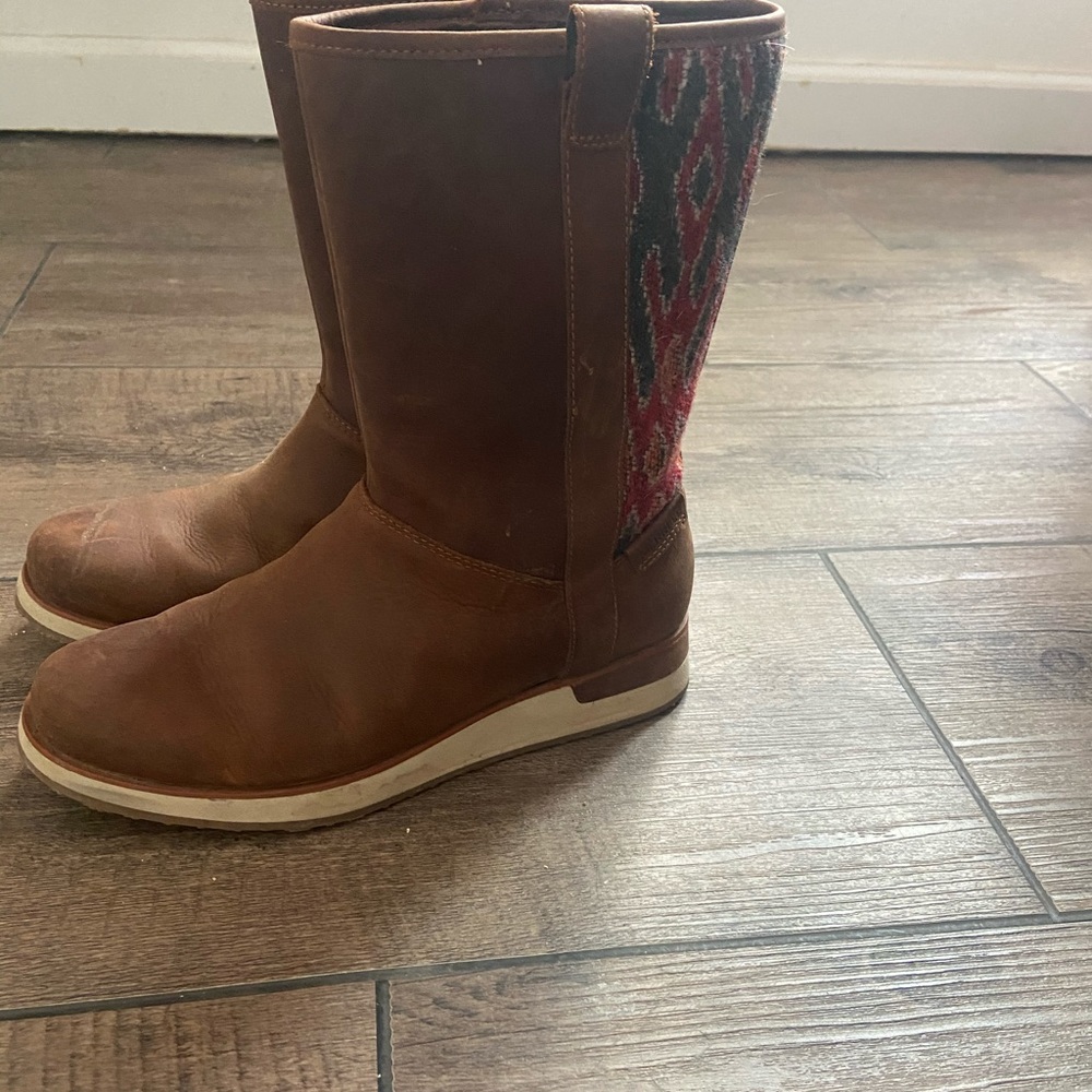 Merrell Roam Waterproof Boots Size 7 Oak